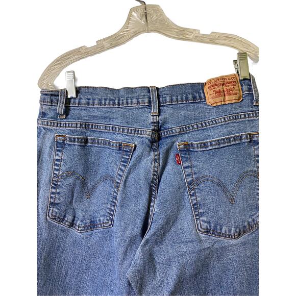 Levi's 550‎ Relaxed Boot Cut High Rise Mom Jeans Size 14 M (2512) - Picture 4 of 8